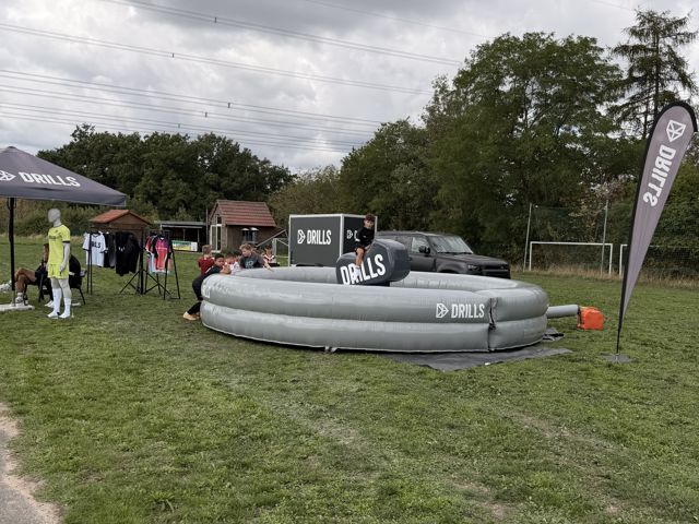 Impression vom Tag der offenen T&uuml;r und vom Floh- und Hobbyk&uuml;nstlermarkt