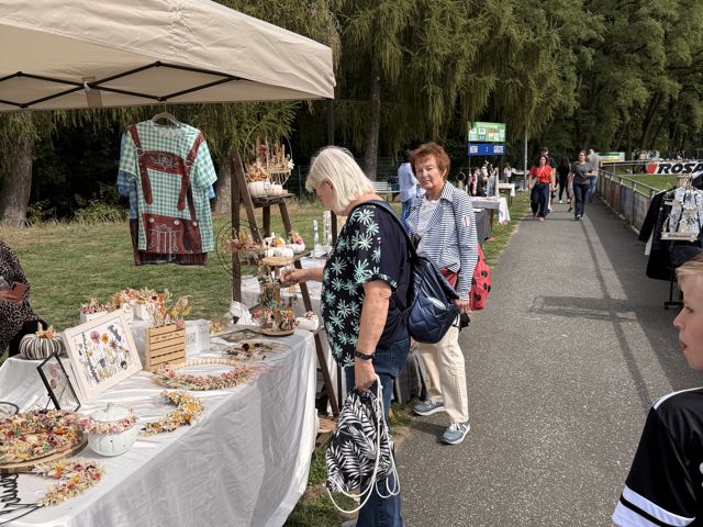 Impression vom Tag der offenen T&uuml;r und vom Floh- und Hobbyk&uuml;nstlermarkt